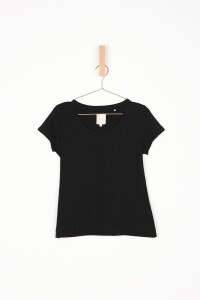 Remera Negro