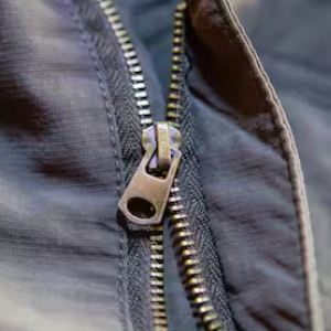 La importancia de la calidad de los cierres en la ropa de trabajo ...