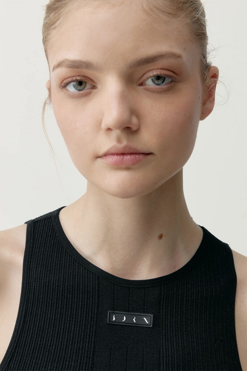 MUSCULOSA NORA Negro