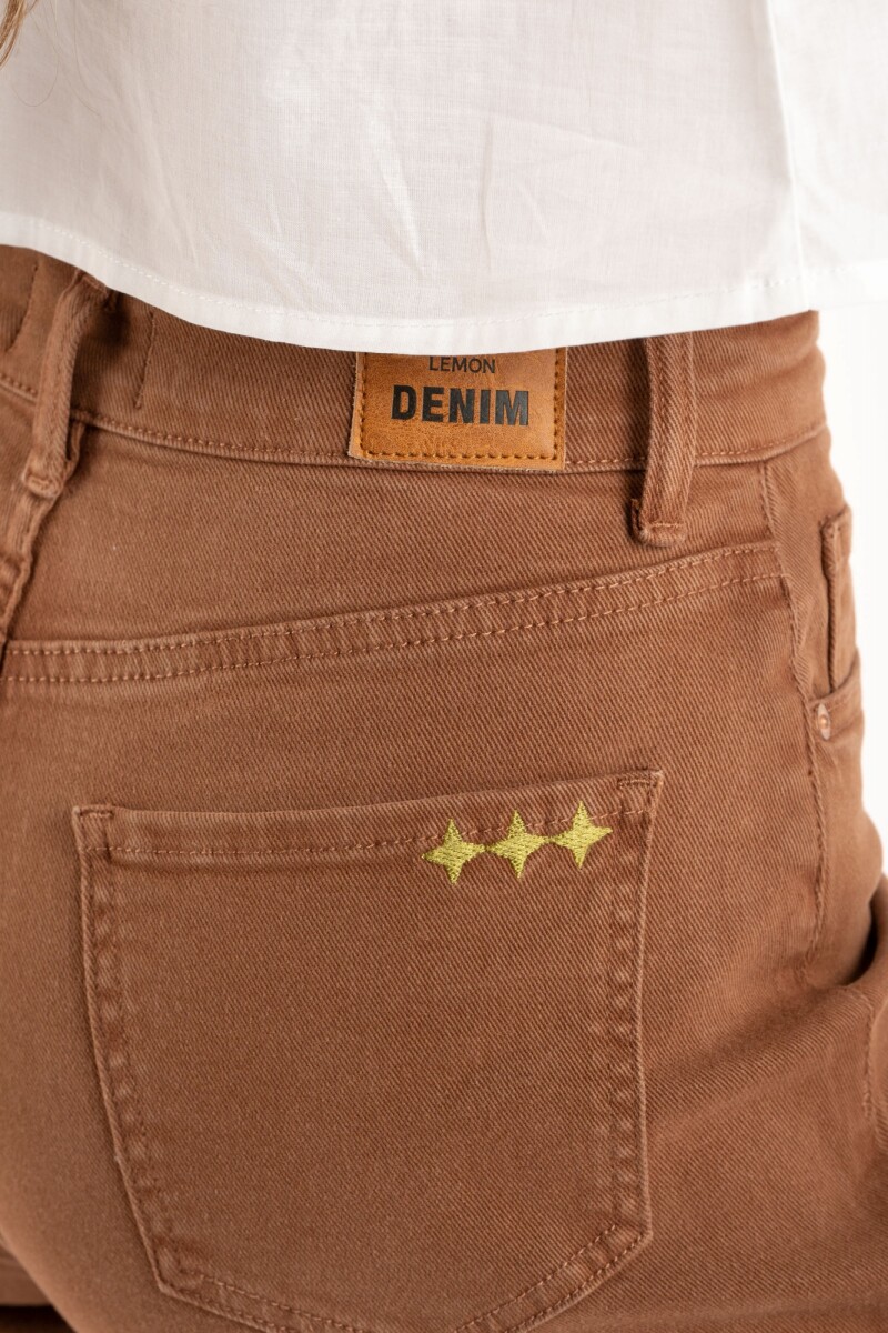 Jean Recto Lavado Chocolate