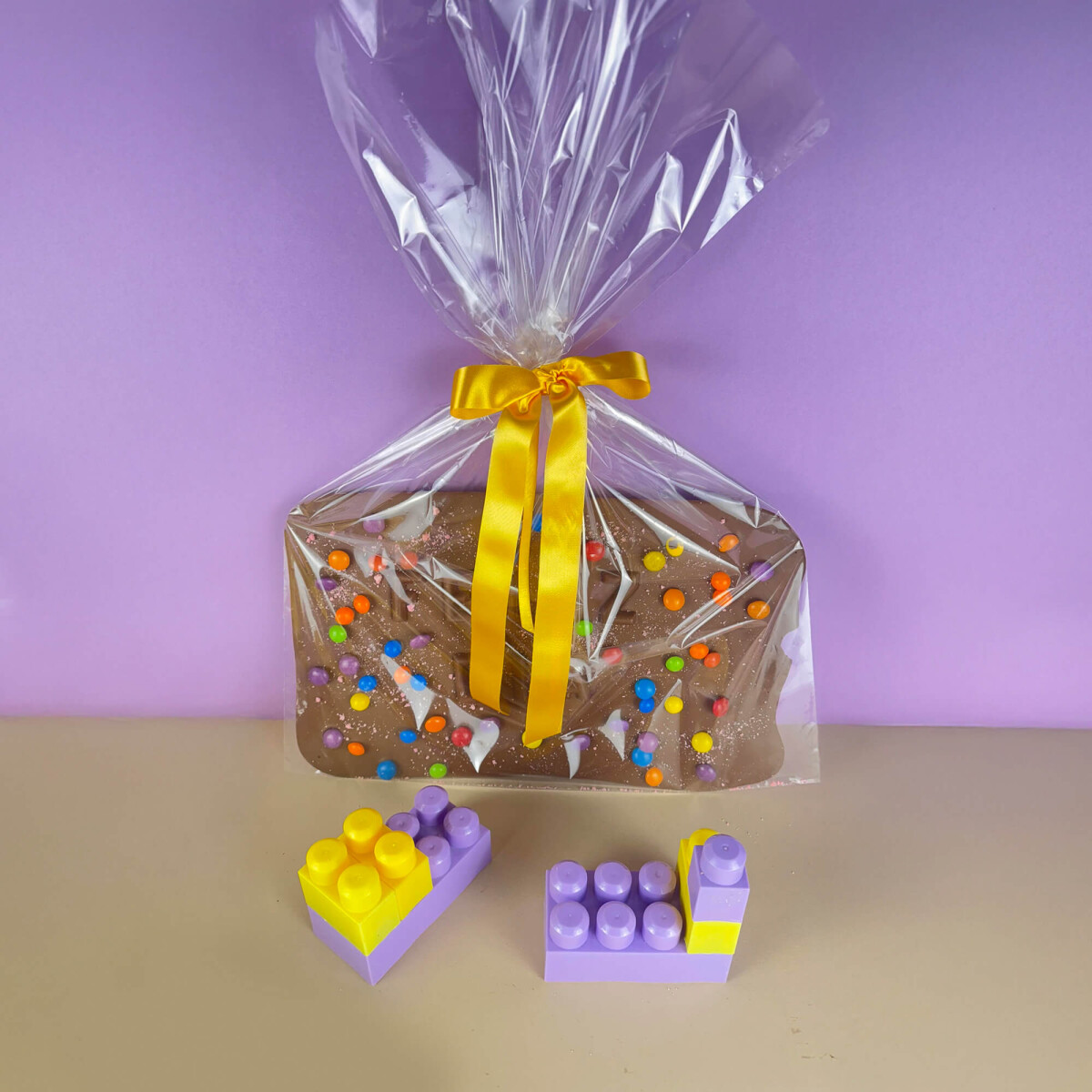 TARTONA COLORES Chocolate Leche 37 % con Grageas de Colores - ( Sin TACC ) 