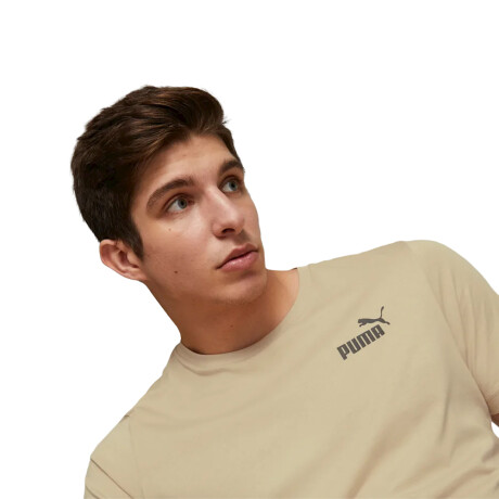REMERA PUMA ESS SMALL LOGO TEE Beige