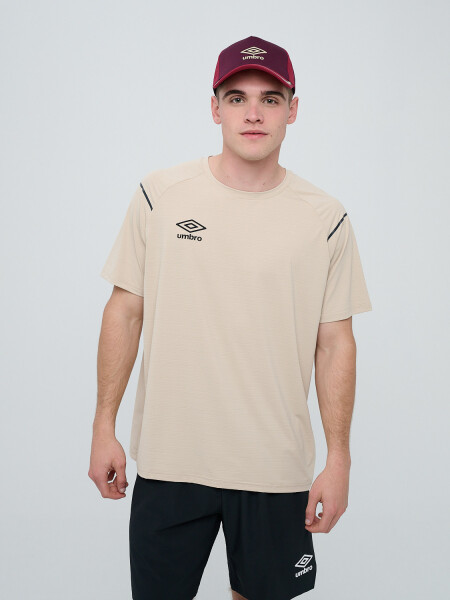 REMERA TERREN Umbro Hombre 00b