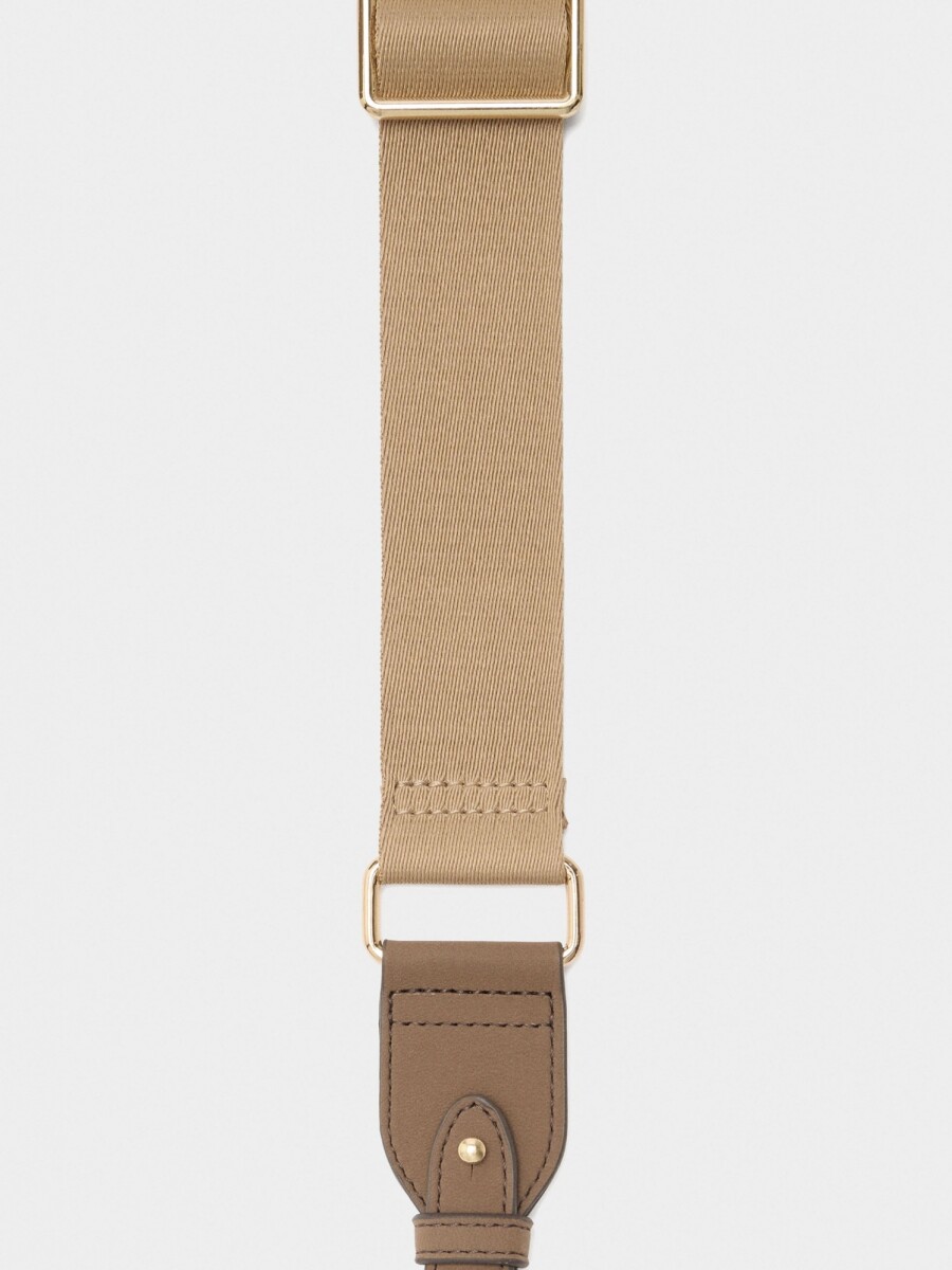 Bolso Bandolera Ovalado Con Solapa camel