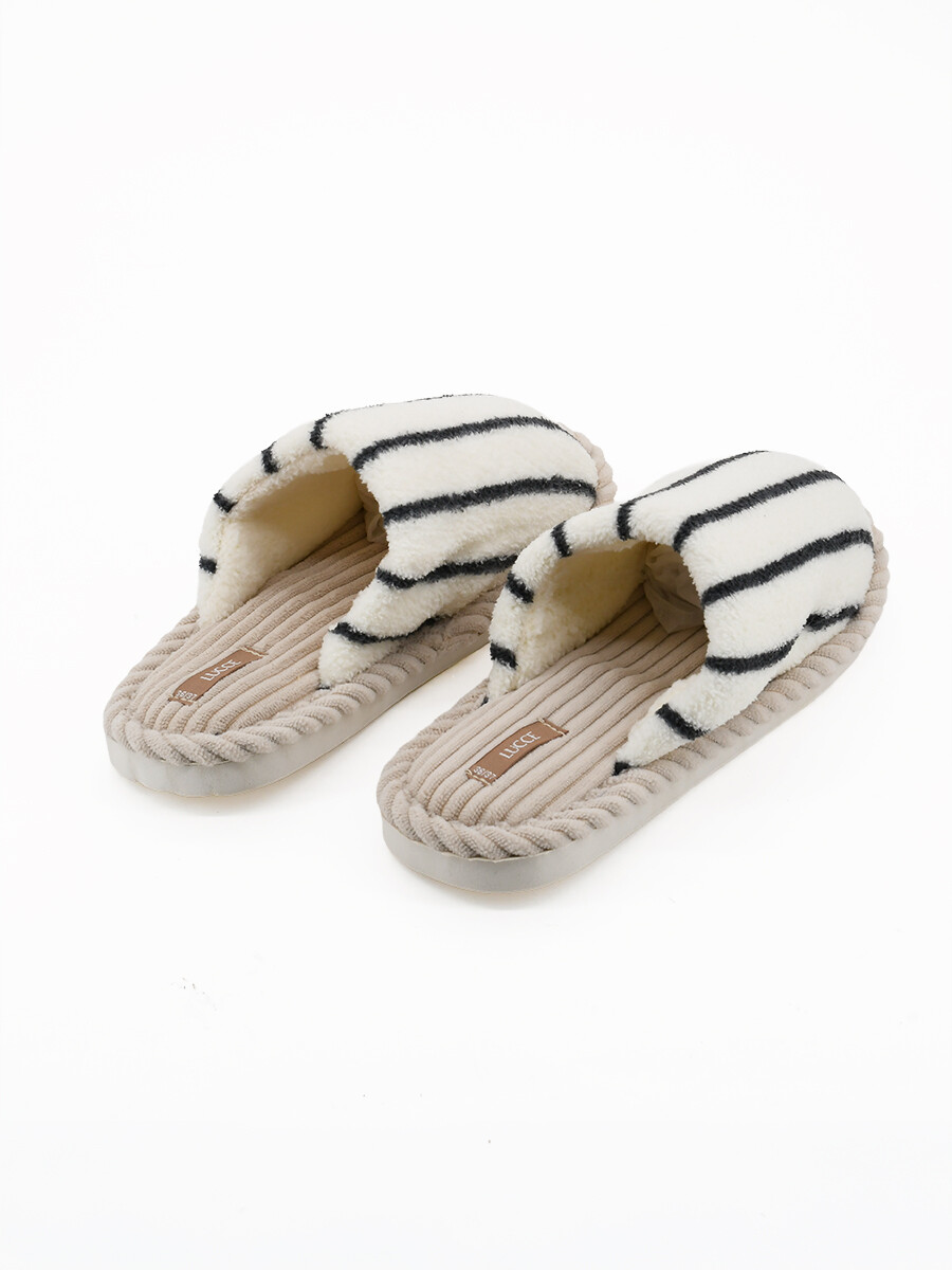 PANTUFLA JULI - VARIANTE 1 