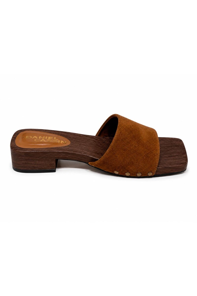 ZUECO NIR Camel