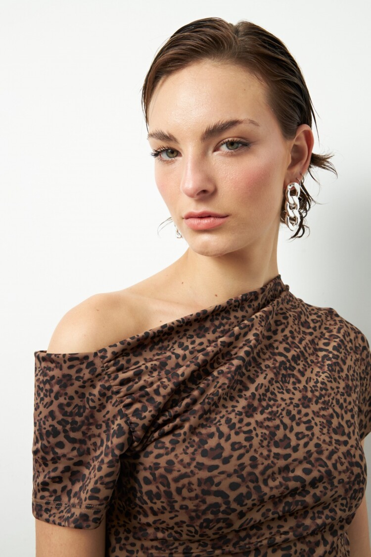 TOP MYANMAR Animal Print