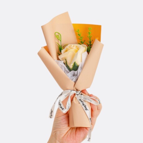 Detalle Flor De Regalo - Jabón En Mini Ramo Naranja Claro