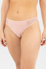 Colaless camelia Nude