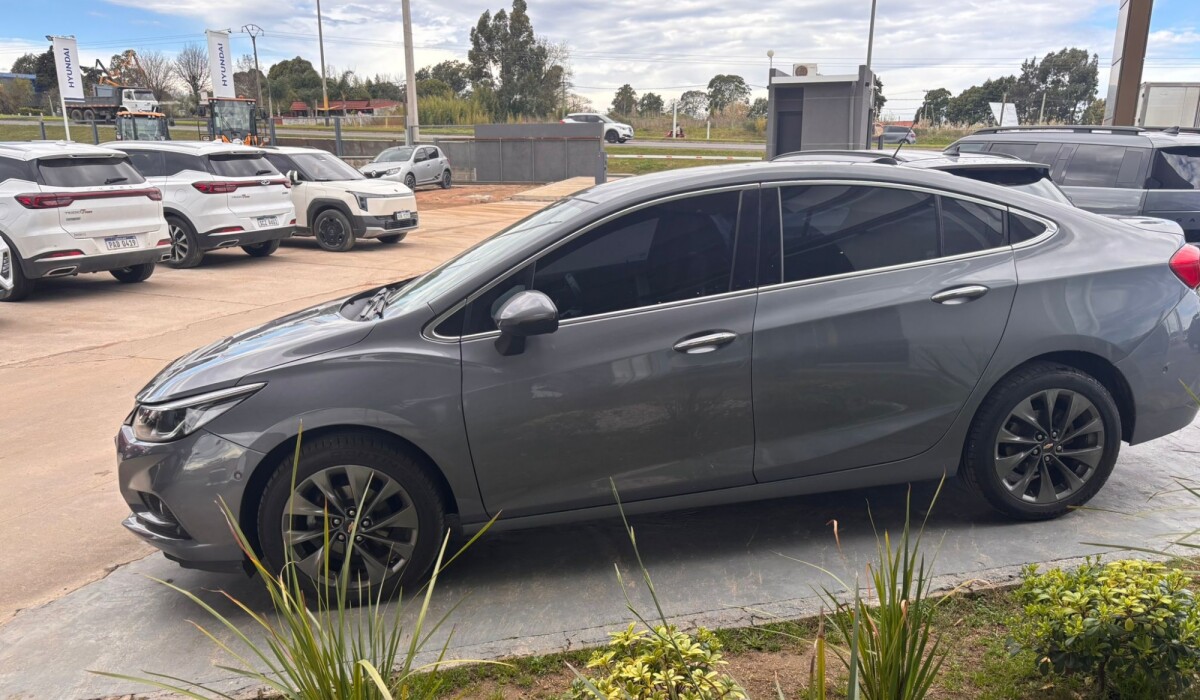 Chevrolet Cruze 1.4 LTZ AT - 2019 Chevrolet Cruze 1.4 LTZ AT - 2019