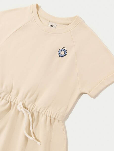 VESTIDO CORTO DE CORTE A BEIGE