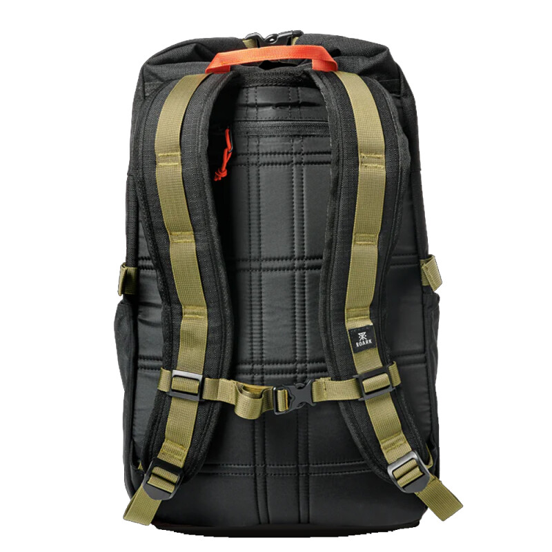 Mochila Roark Passenger 2.0 27L - Negro Mochila Roark Passenger 2.0 27L - Negro