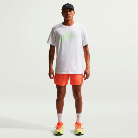 Remera Nike Dri-Fit Tee Run Swoosh de Hombre Blanco
