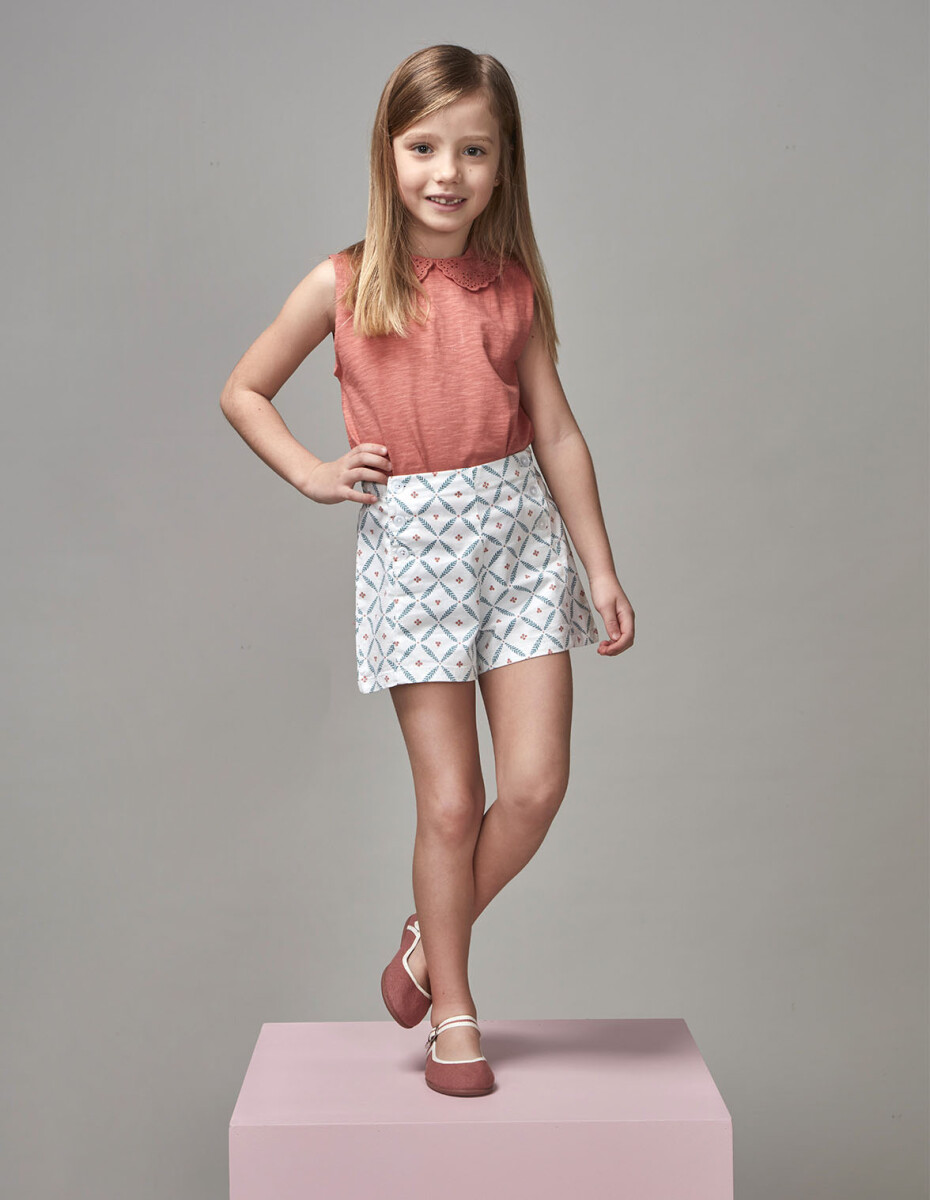 Pantalon Corto Con Estampado De Ramitas - Blanco 