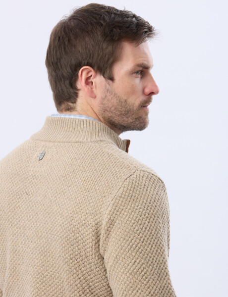 BUZO TEJIDO TEXTURADO Beige