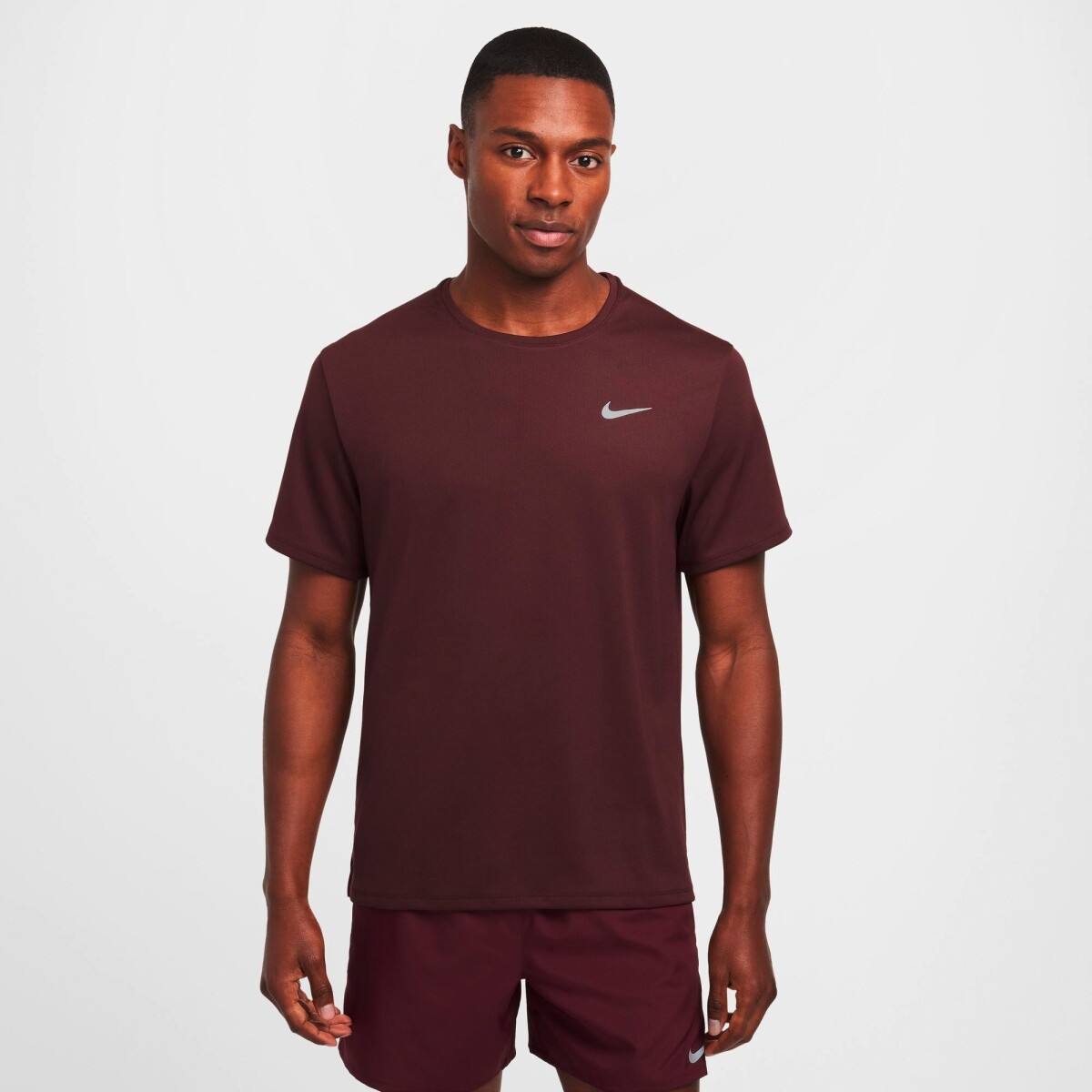 Camiseta Nike Dri-Fit Miler de Hombre - Rojo 