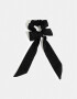 Skunzies Con moño Scrunchie - Negro
