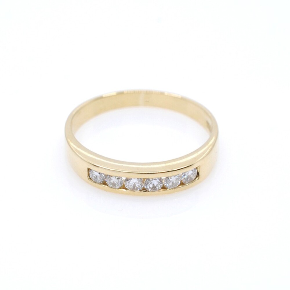 Anillo en oro 18k amarillo con 6 brillantes Anillo en oro 18k amarillo con 6 brillantes