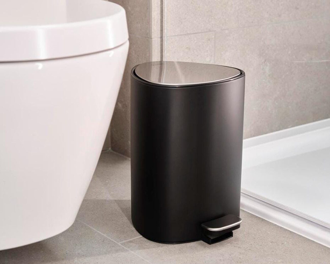 Papelera con pedal 5L EasyStore™ (Negro mate) Papelera con pedal 5L EasyStore™ (Negro mate)