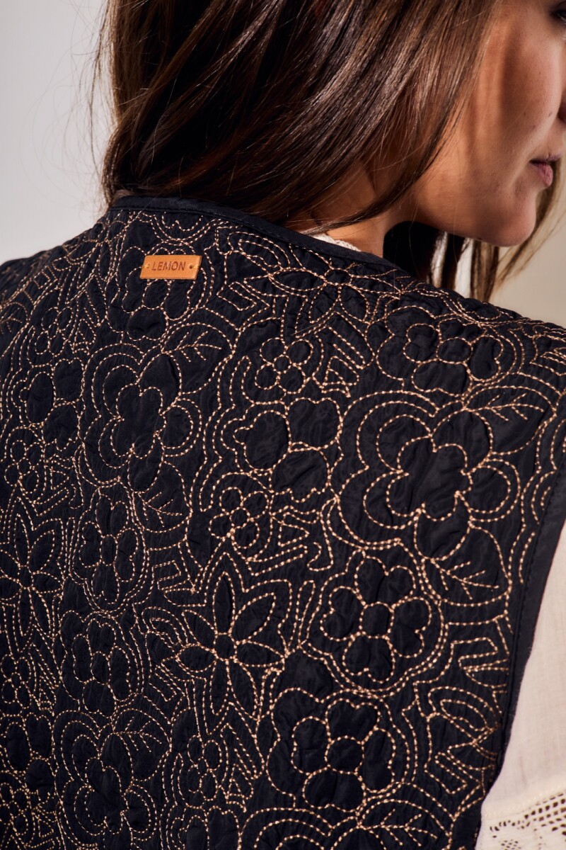 Chaleco Bordado Reversible Gamuza Negro