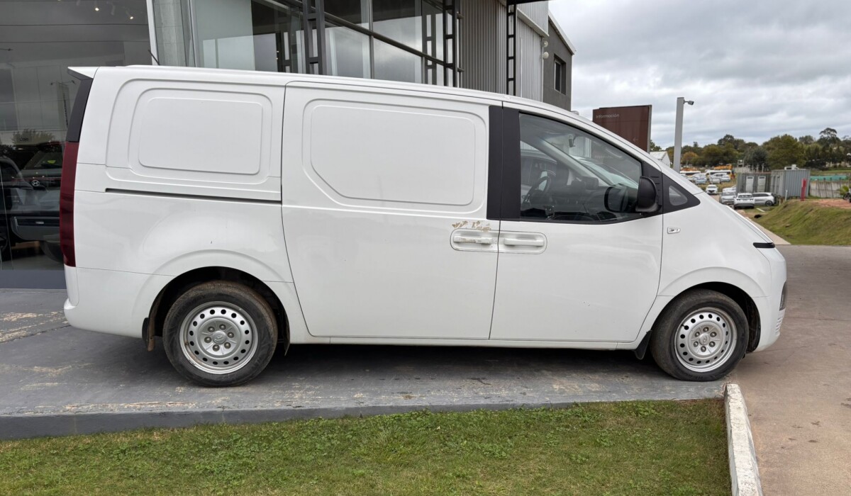 Hyundai H1 Staria 2.2 Diesel Furgon - 2024 Hyundai H1 Staria 2.2 Diesel Furgon - 2024