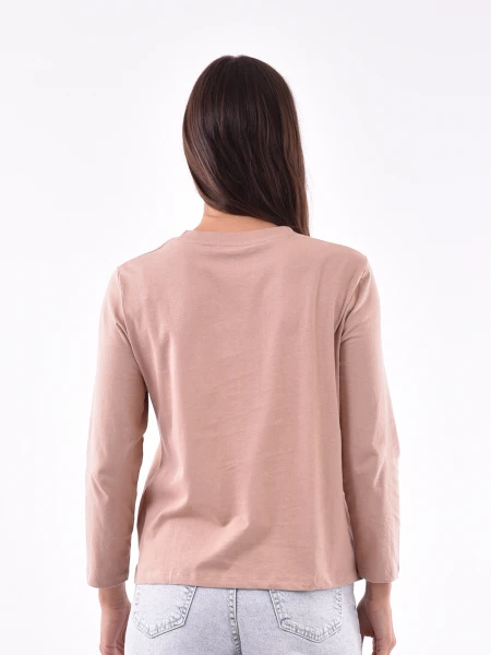 REMERA UPSALA VARIANTE 18