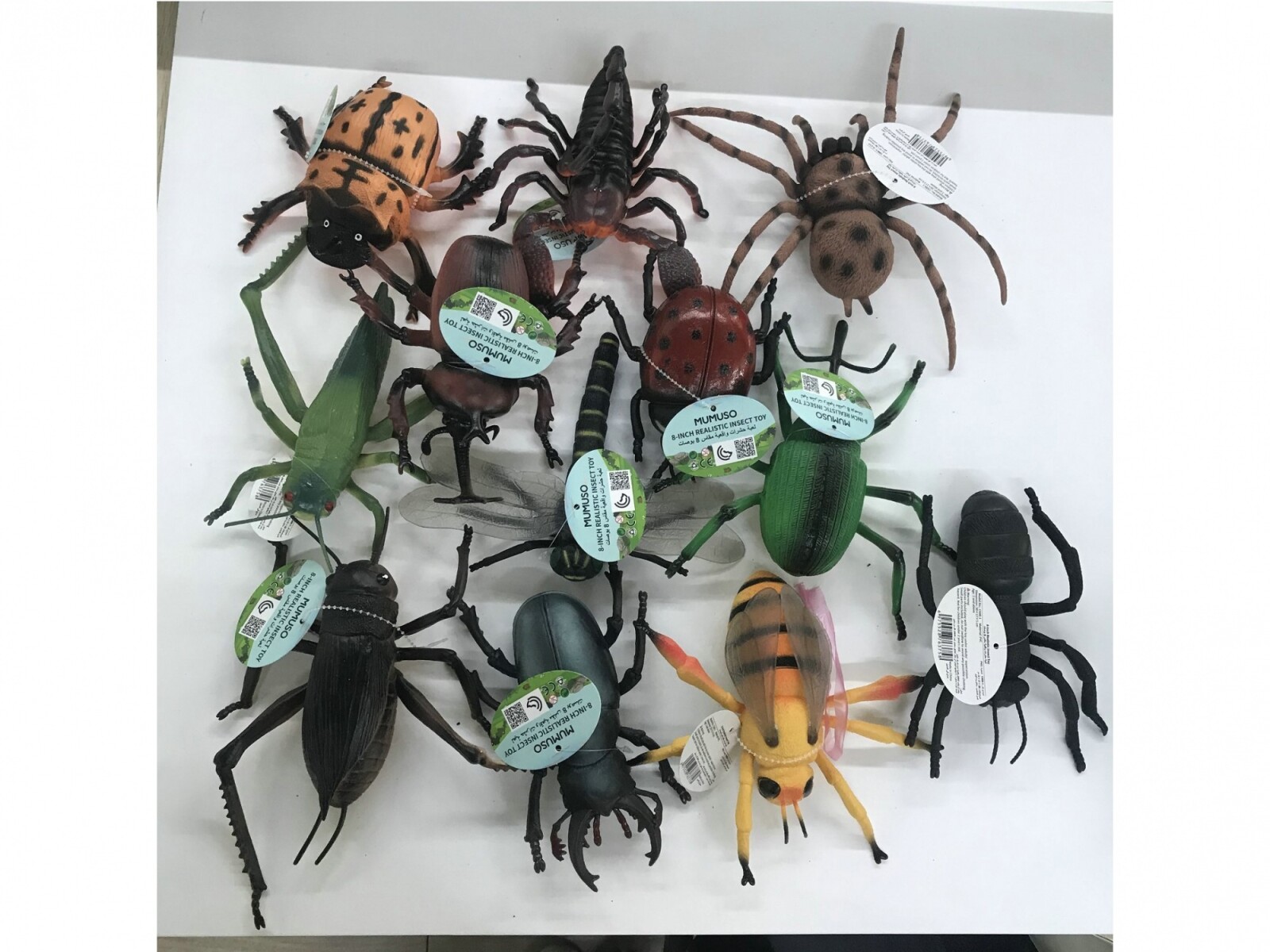 JUGUETE DE INSECTOS REALISTA DE 8 PULGADAS 