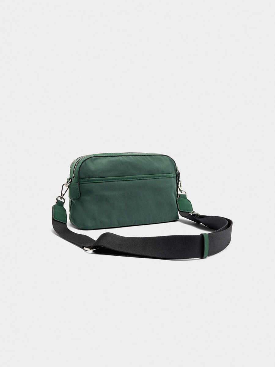 Bolso Bandolera De Nylon Con Solapa verde