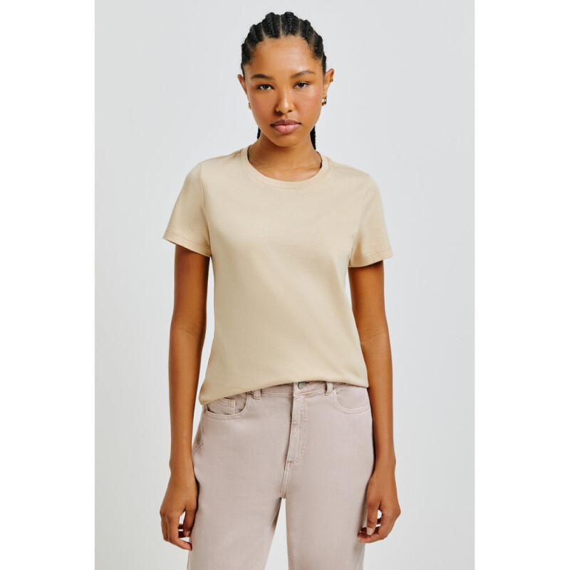 CAMISETA MM FEM SURTIDO