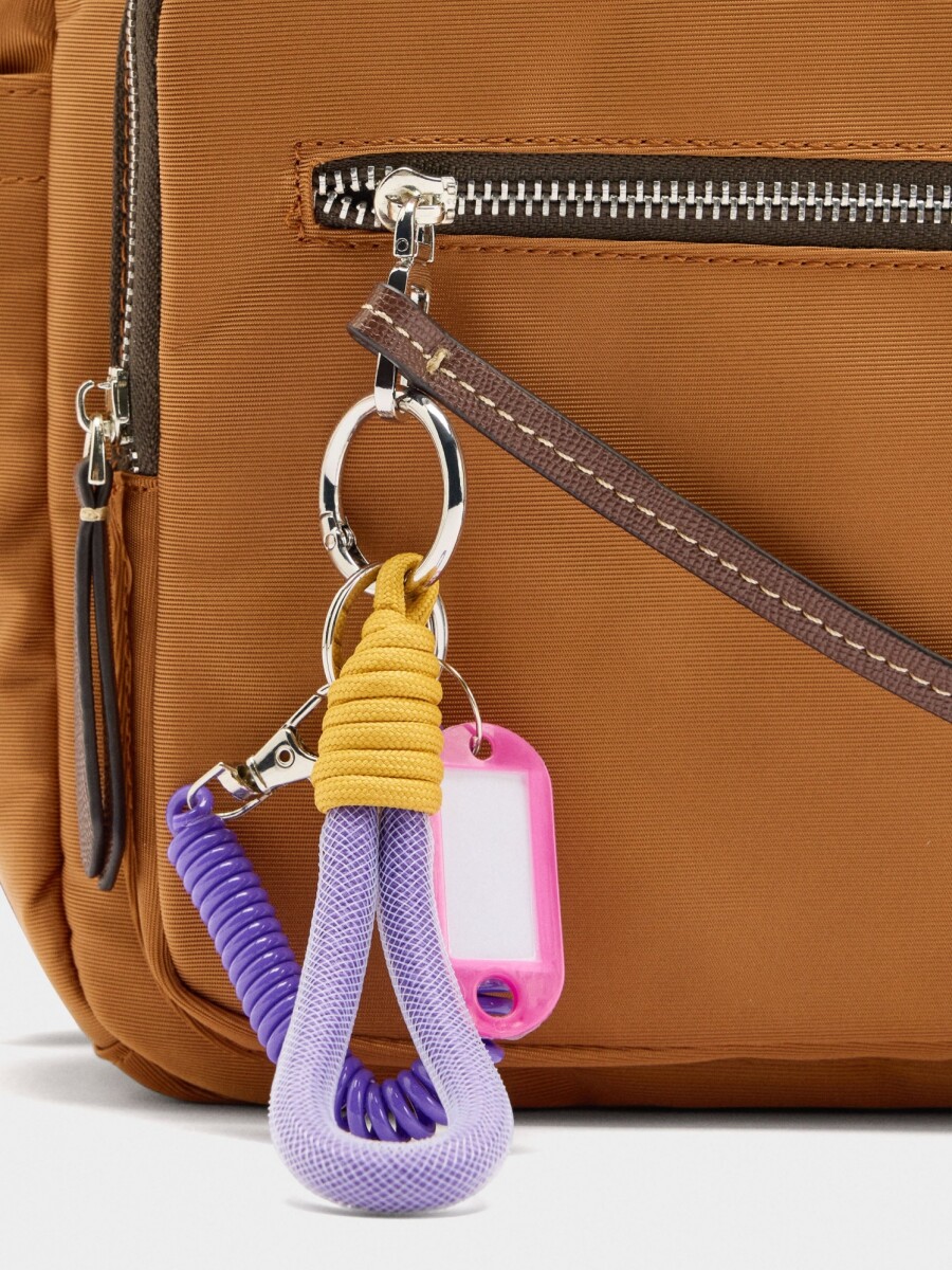 Mochila De Nylon Con Colgante camel