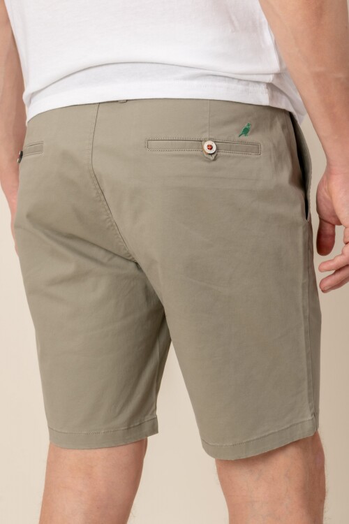 Bermuda Clásica Beige