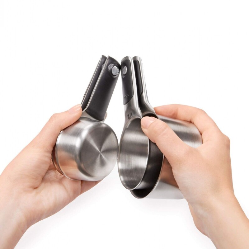 Juego De 4 Tazas Medidoras Magnetizadas OXO Juego De 4 Tazas Medidoras Magnetizadas OXO