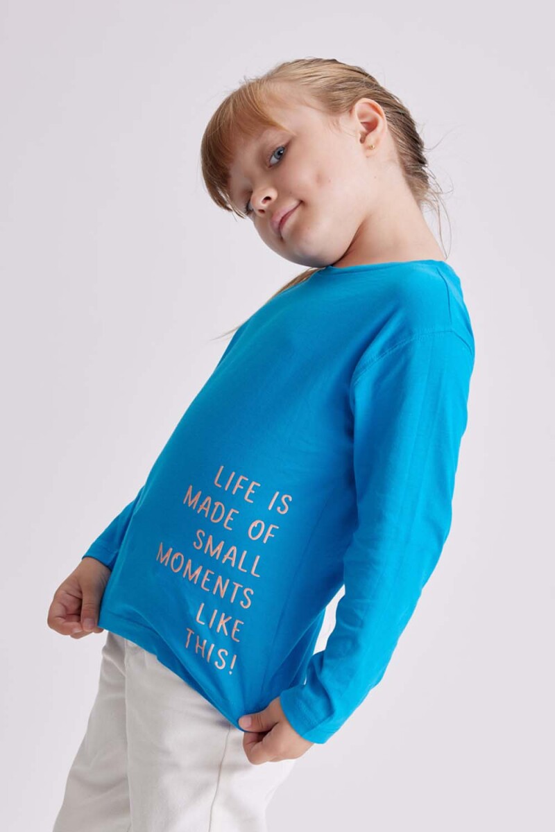 Remera manga larga Azul Vibrante
