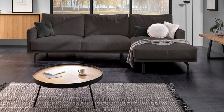 10 ideas para decorar un living con sofá gris oscuro