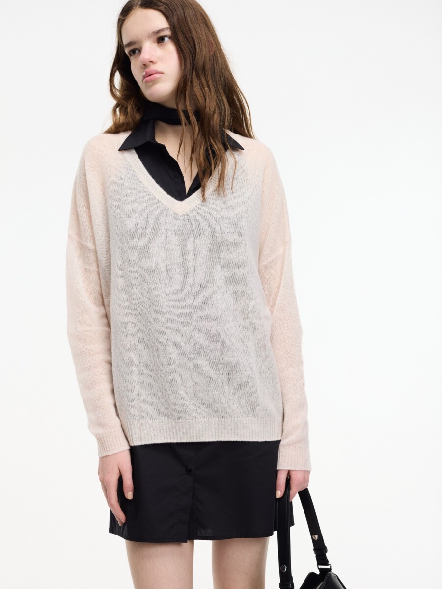 SWEATER V 