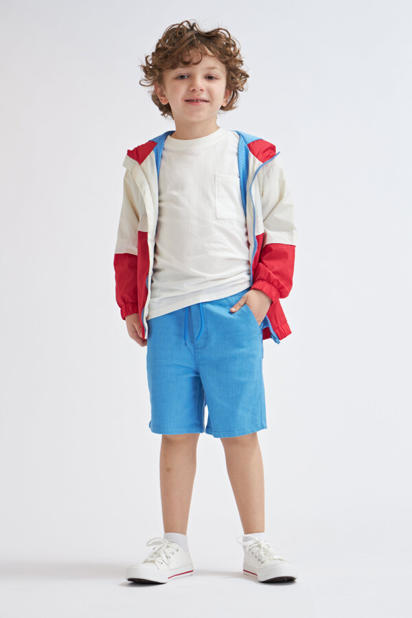 Bermuda casual con lavado Azul Vibrante