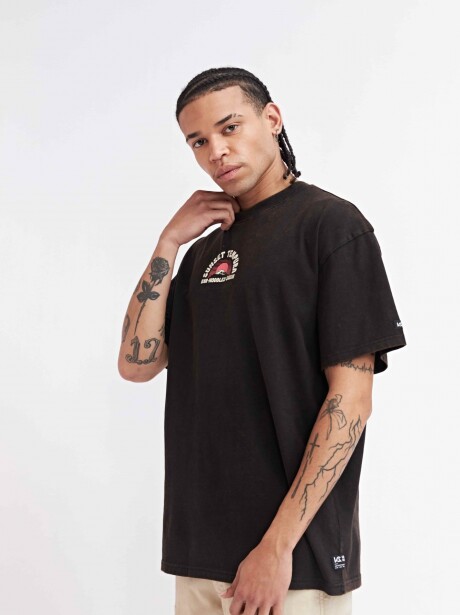 REMERA NERJA NEGRO