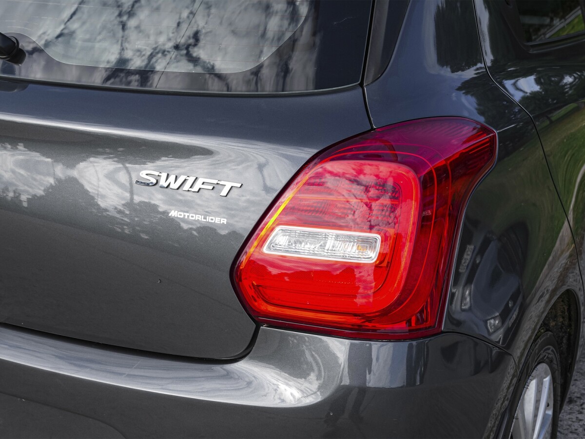Suzuki Swift Gl 1.2 EXCELENTE ESTADO! | Permuta / Financia Suzuki Swift Gl 1.2 EXCELENTE ESTADO! | Permuta / Financia