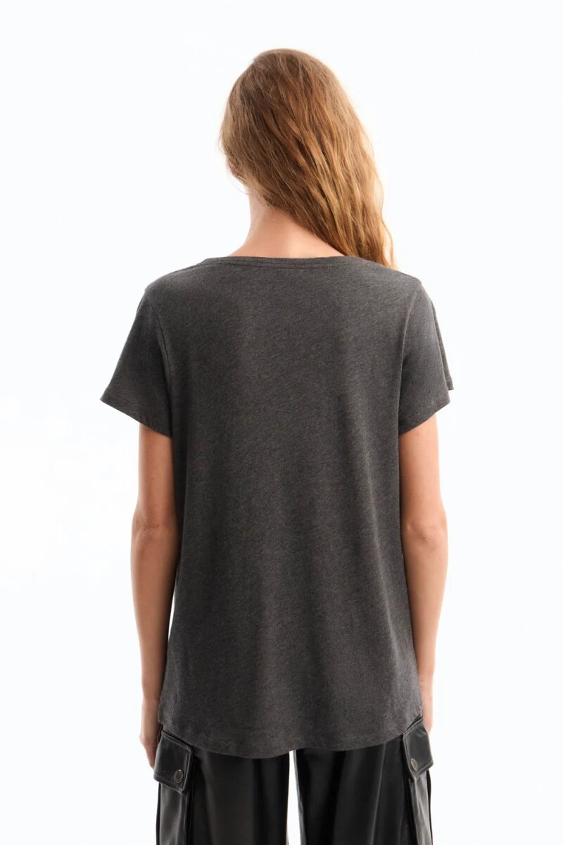 REMERA ORLEANS Negro