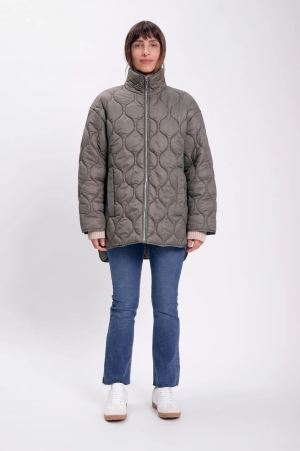 Campera capitoneada Verde