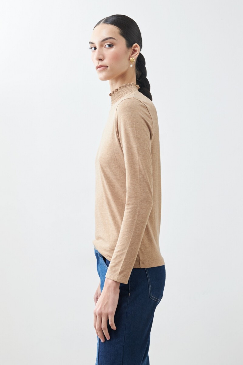 Media polera punto smock tostado melange