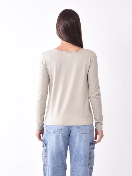 REMERA LORA VERDE GRISACEO