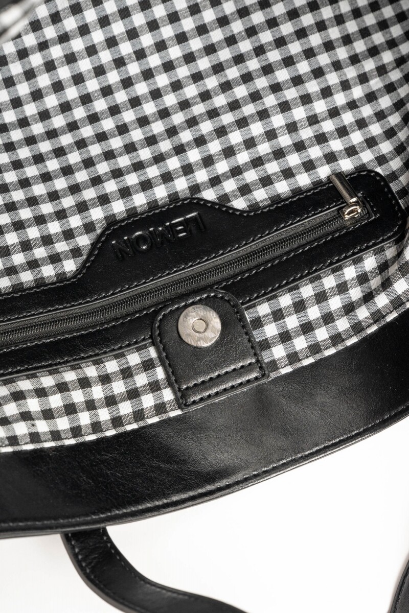 Travel Bag Cuero Vegano Negro