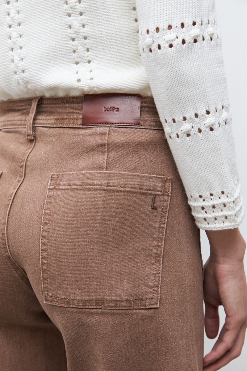 Jean culotte Paulina con bolsillos tostado