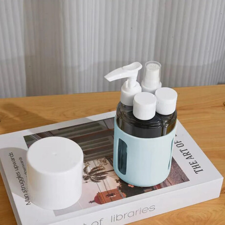 Set de 4 frasquitos con estuche rÃ­gido para viaje Celeste