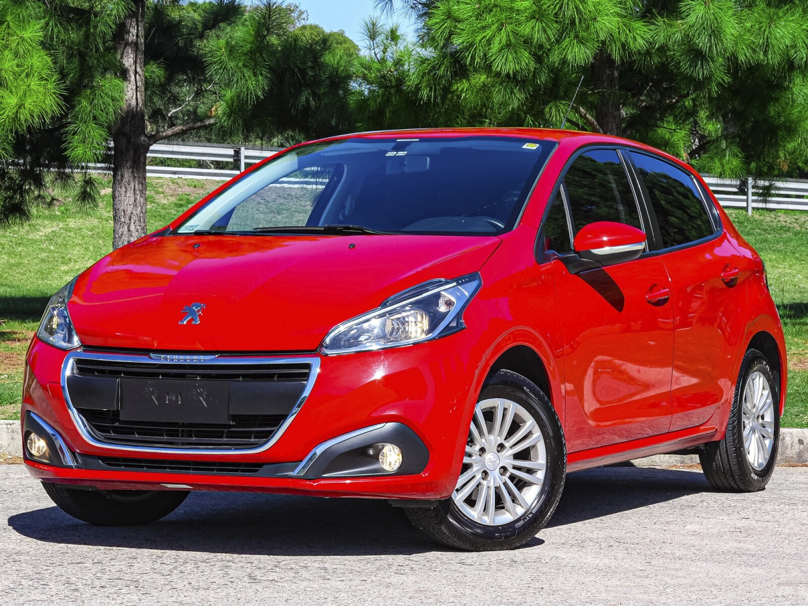 Peugeot 208 Allure 1.5 Extra Full 1.5 | Permuta / Financia 