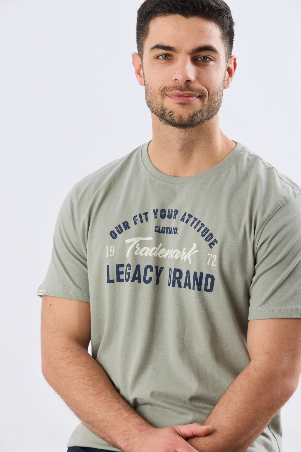 REMERA ESTAMPADA DE ALGODÓN Pistacho