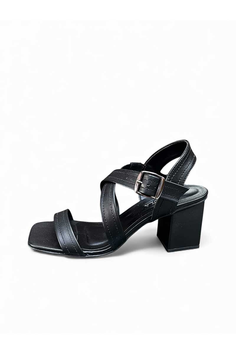 SANDALIA ANA PAULA 74211 Negro