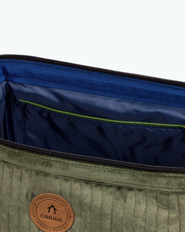 Cabaia Neceser Travel Kit - Avenue Mcgill College Cabaia Neceser Travel Kit - Avenue Mcgill College
