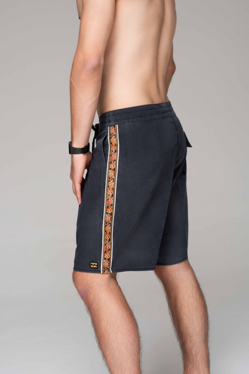 WATEGOS LT PHANTOM J-negro